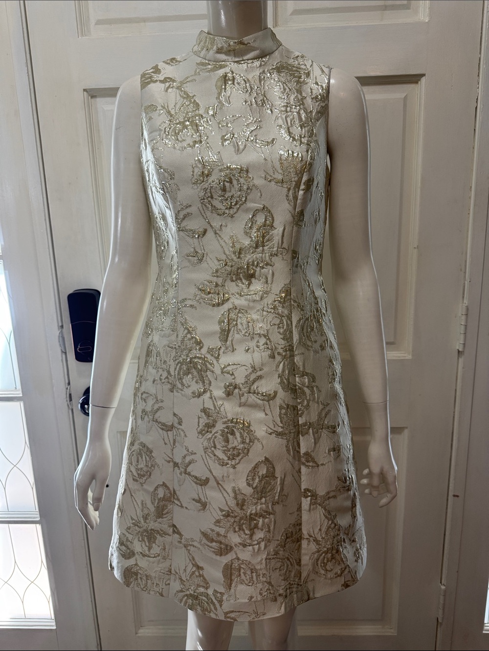 Aidan Mattox Ivory Metallic Floral Jacquard Mini Dress Size 6 - Picture 2 of 16